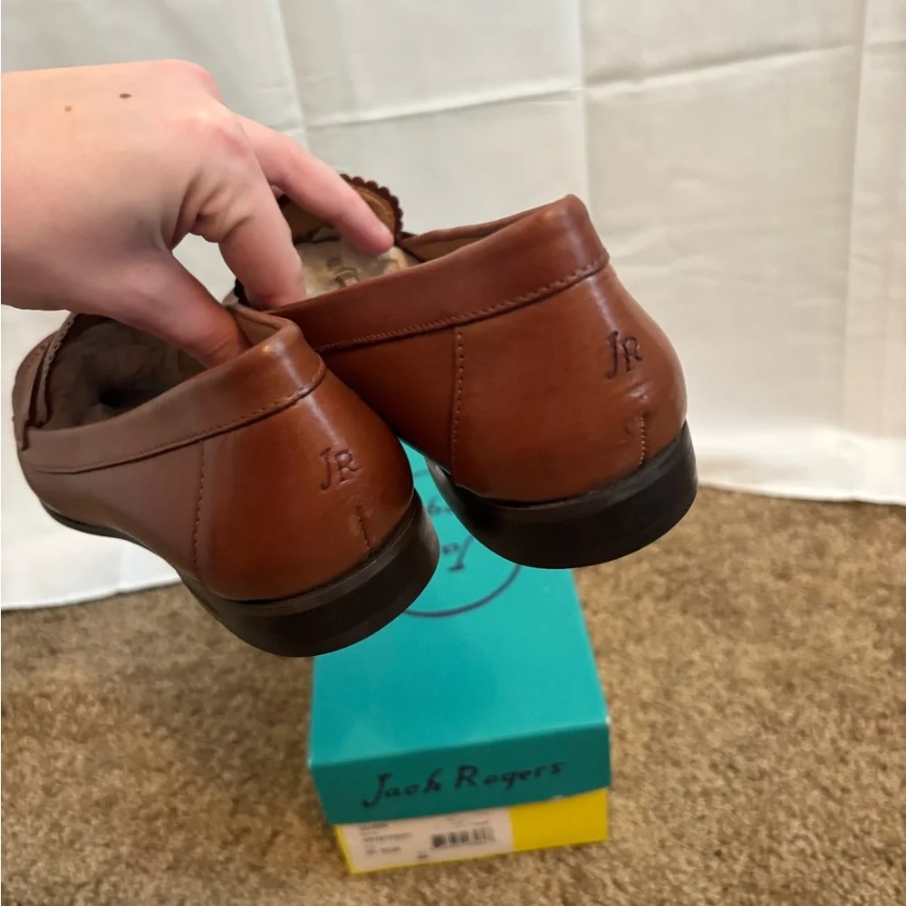 NWT Jack Rogers Women's Tan Leather Loafers Size 9
